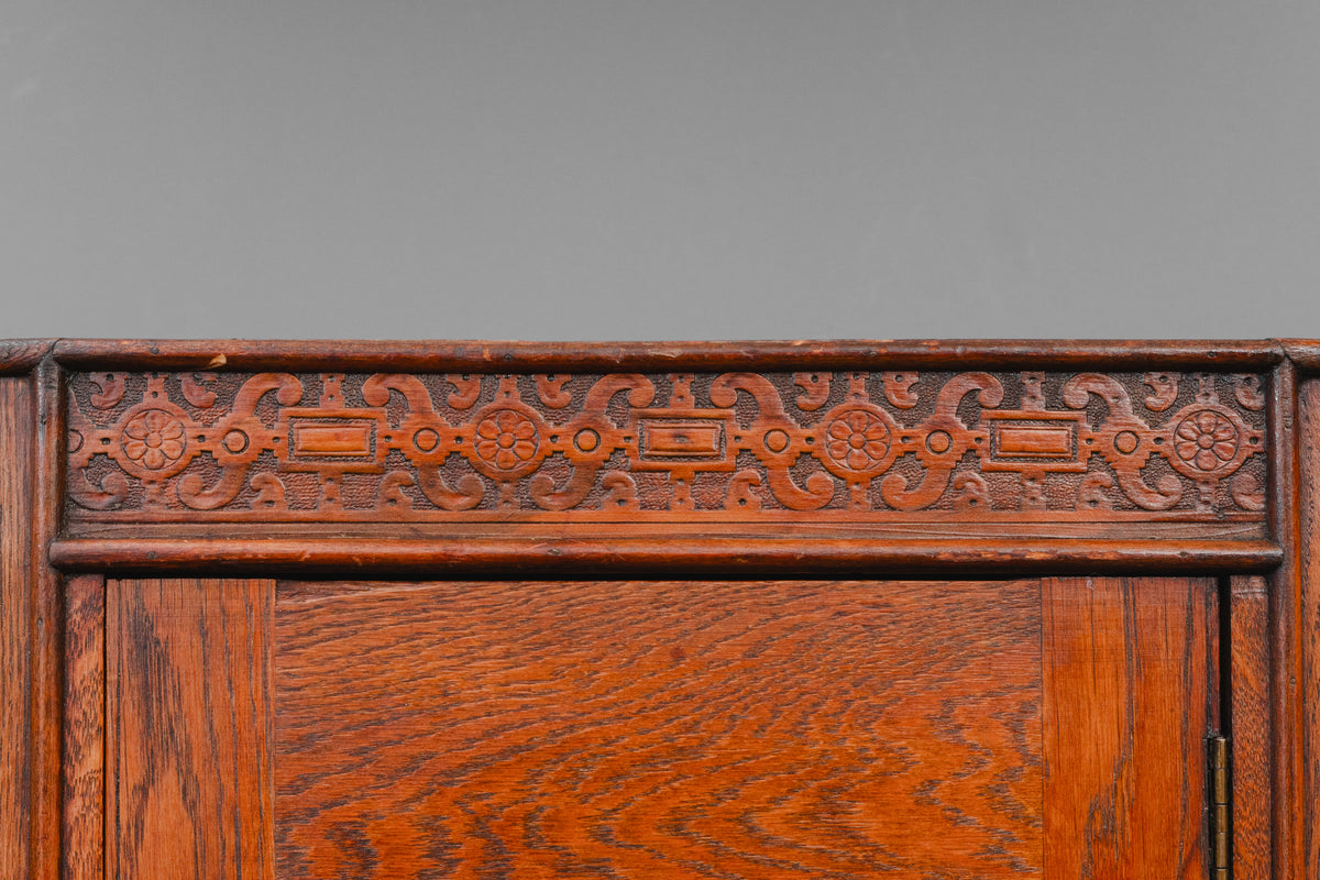 Garderobenschrank / Kleiderschrank im Englischen Stil - um 1900