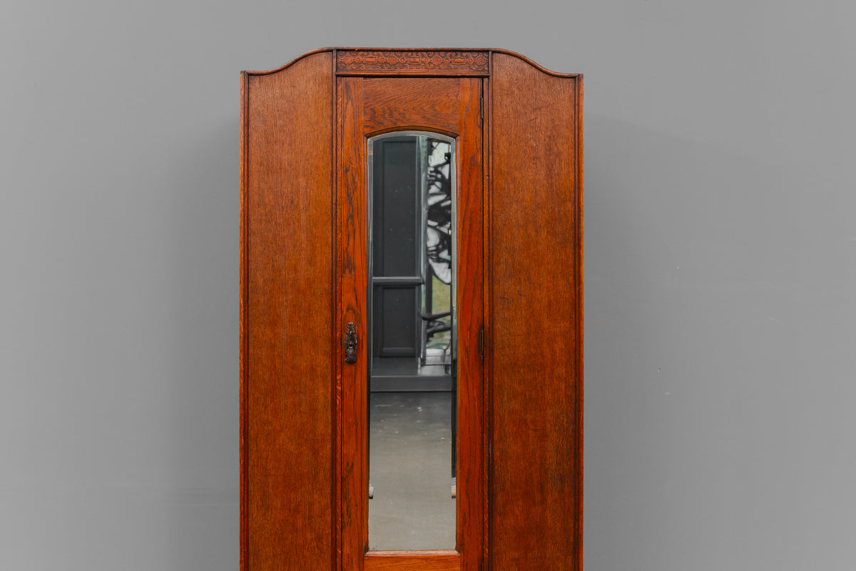 Garderobenschrank / Kleiderschrank im Englischen Stil - um 1900