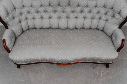Zweisitzer Sofa im Antik Stil in Buche - zweite Hälfte des 20.Jahrhunderts