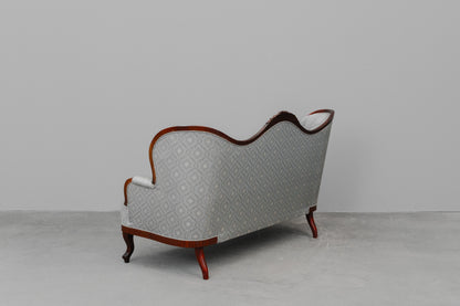 Zweisitzer Sofa im Antik Stil in Buche - zweite Hälfte des 20.Jahrhunderts