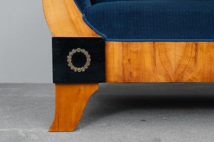 großes Biedermeier Sofa in Kirsche - erste Hälfte des 19.Jahrhunderts