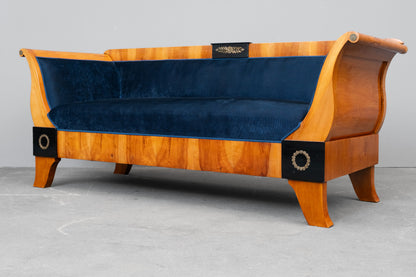 großes Biedermeier Sofa in Kirsche - erste Hälfte des 19.Jahrhunderts