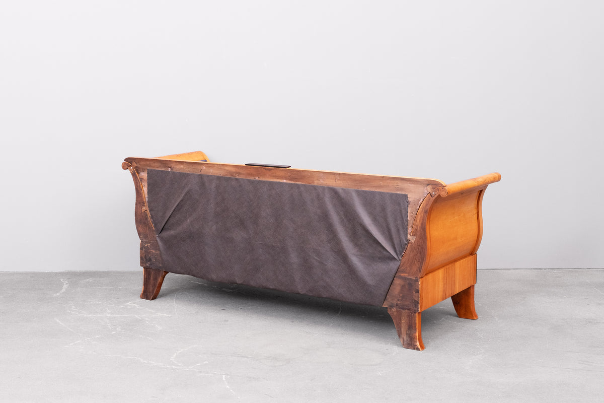 großes Biedermeier Sofa in Kirsche - erste Hälfte des 19.Jahrhunderts