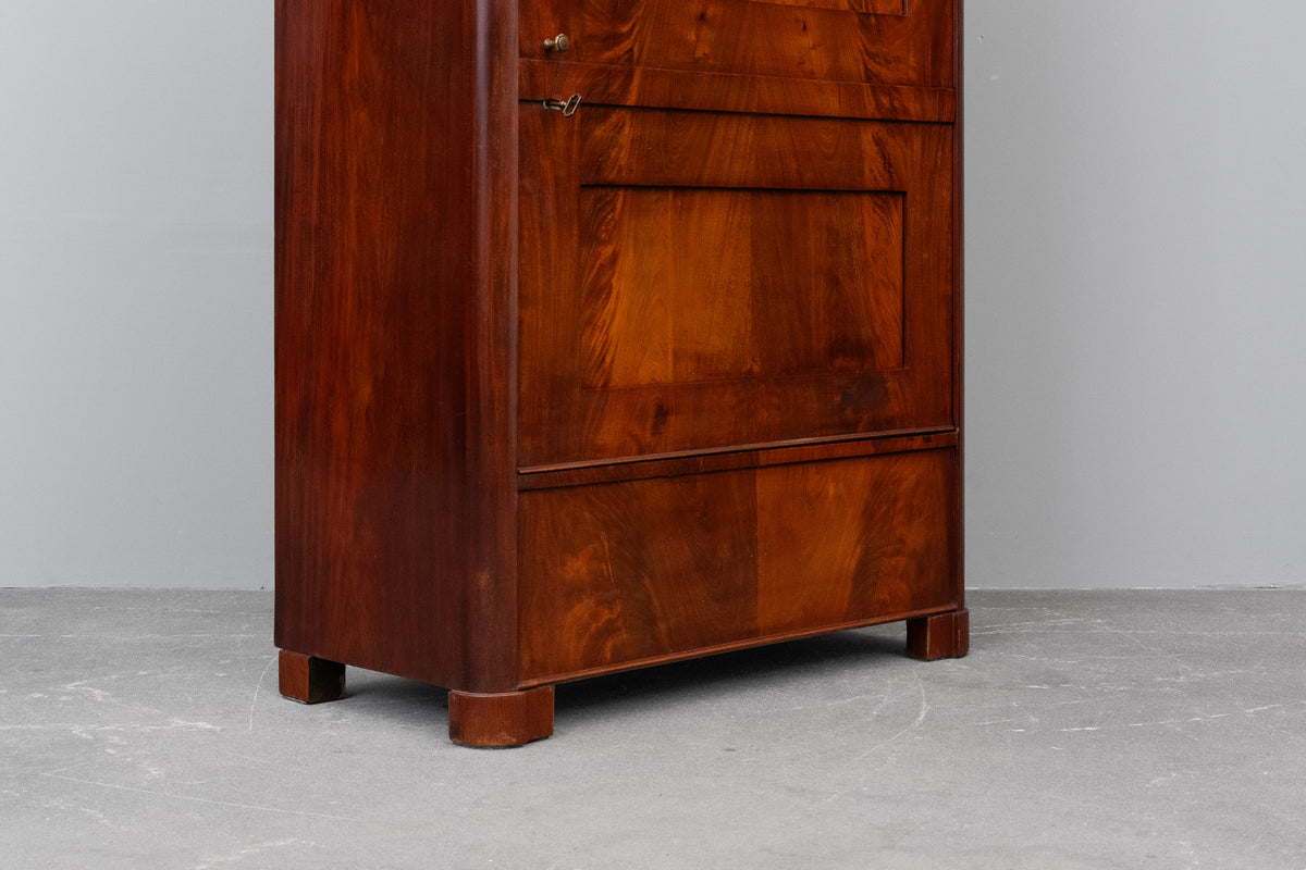 Biedermeier Garderobenschrank in Mahagoni - erste Hälfte des 19.Jahrhunderts