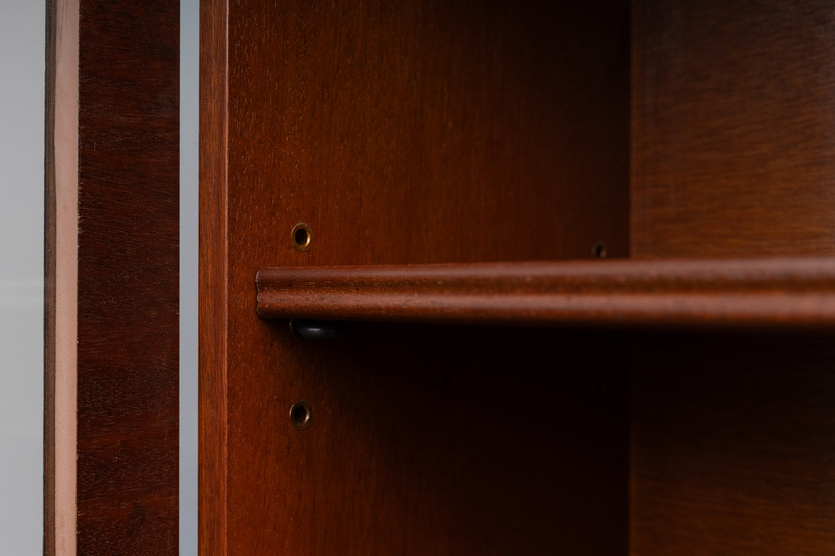 Bücherschrank im Englischen Stil in Mahagoni - zweite Hälfte des 20.Jahrhunderts