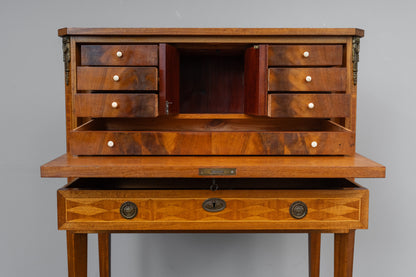 Sekretär im Biedermeier Stil in Mahagoni - Anfang des 20.Jahrhunderts