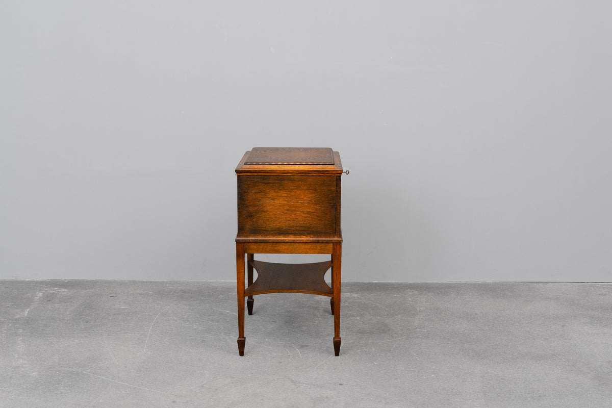 Jugendstil Besteckschrank in Eiche - um 1900