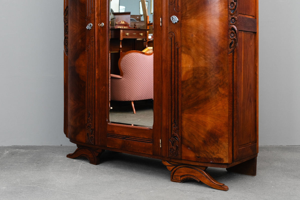 Art Déco Kleiderschrank in Eiche und Nussbaum - 1920er / 1930er Jahre