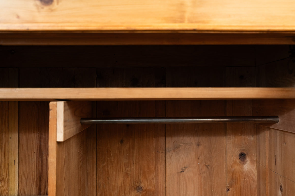 Jugendstil Kleiderschrank in Kiefer - Anfang des 20.Jahrhunderts