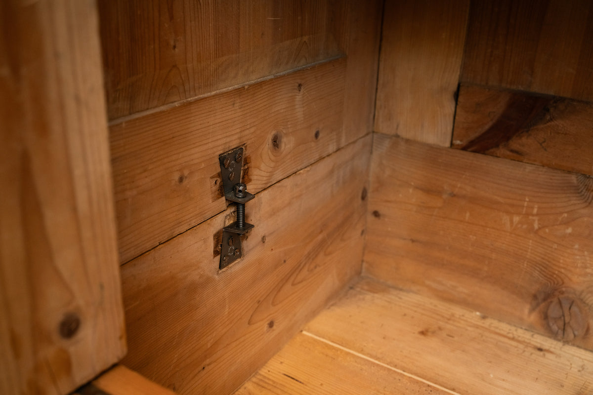 Jugendstil Kleiderschrank in Kiefer - Anfang des 20.Jahrhunderts