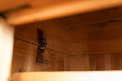 Jugendstil Kleiderschrank in Kiefer - Anfang des 20.Jahrhunderts
