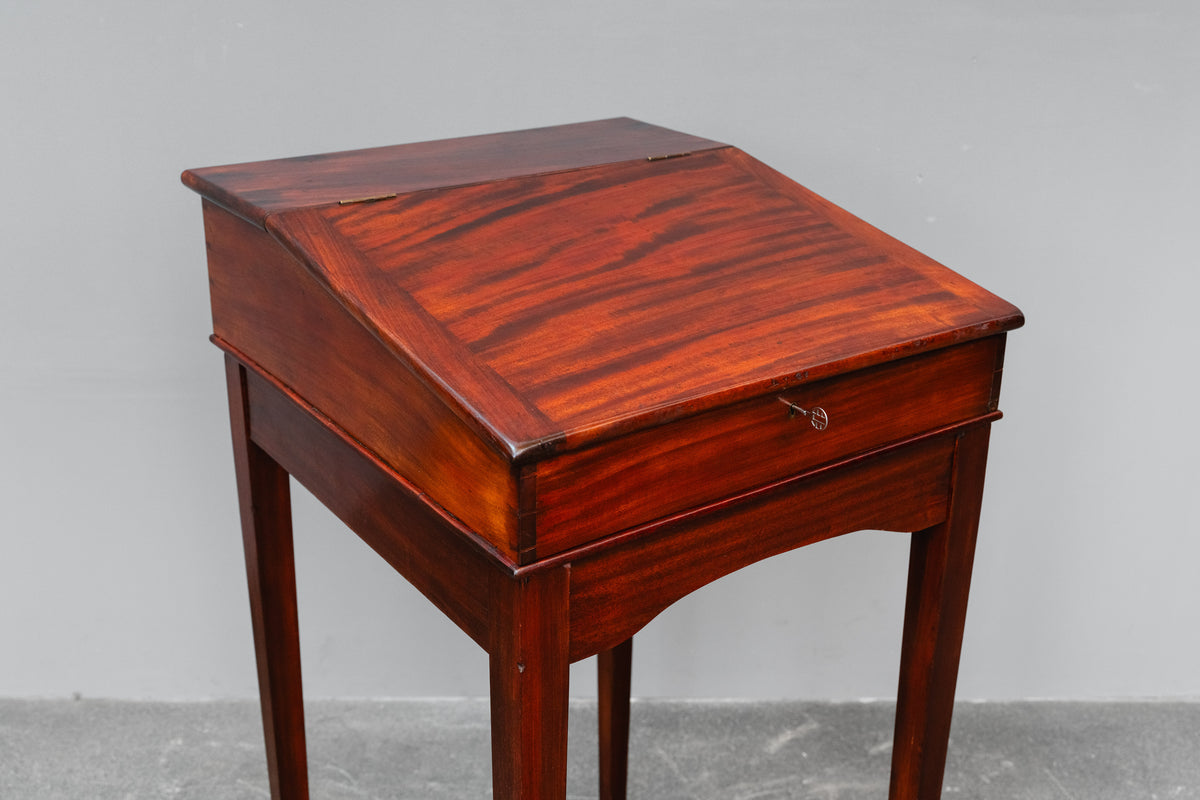 Stehpult im Biedermeier Stil in Mahagoni - Anfang des 20.Jahrhunderts