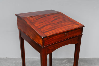 Stehpult im Biedermeier Stil in Mahagoni - Anfang des 20.Jahrhunderts