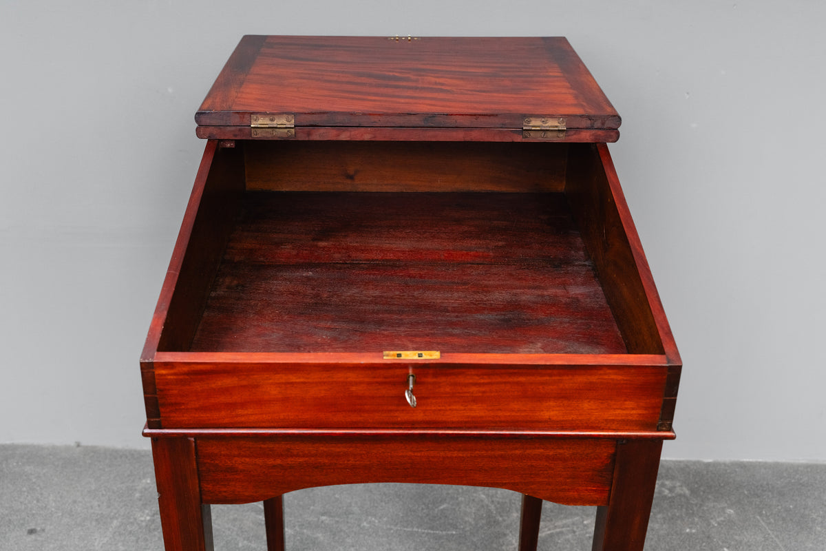 Stehpult im Biedermeier Stil in Mahagoni - Anfang des 20.Jahrhunderts