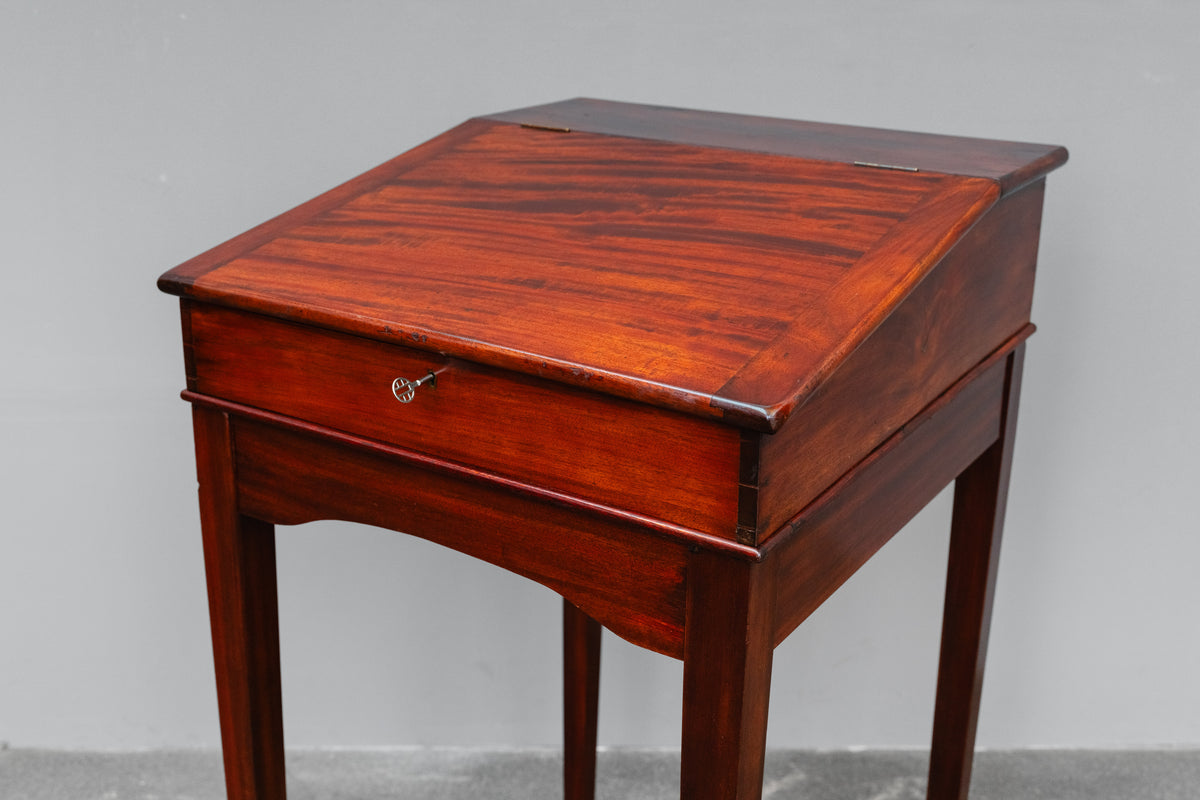 Stehpult im Biedermeier Stil in Mahagoni - Anfang des 20.Jahrhunderts