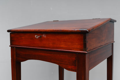 Stehpult im Biedermeier Stil in Mahagoni - Anfang des 20.Jahrhunderts