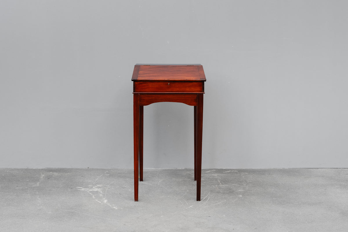 Stehpult im Biedermeier Stil in Mahagoni - Anfang des 20.Jahrhunderts