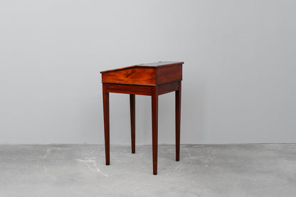 Stehpult im Biedermeier Stil in Mahagoni - Anfang des 20.Jahrhunderts