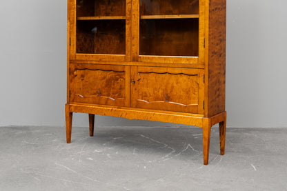 Art Déco Vitrine in Birke - 1920er / 1930er Jahre