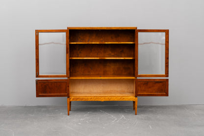 Art Déco Vitrine in Birke - 1920er / 1930er Jahre