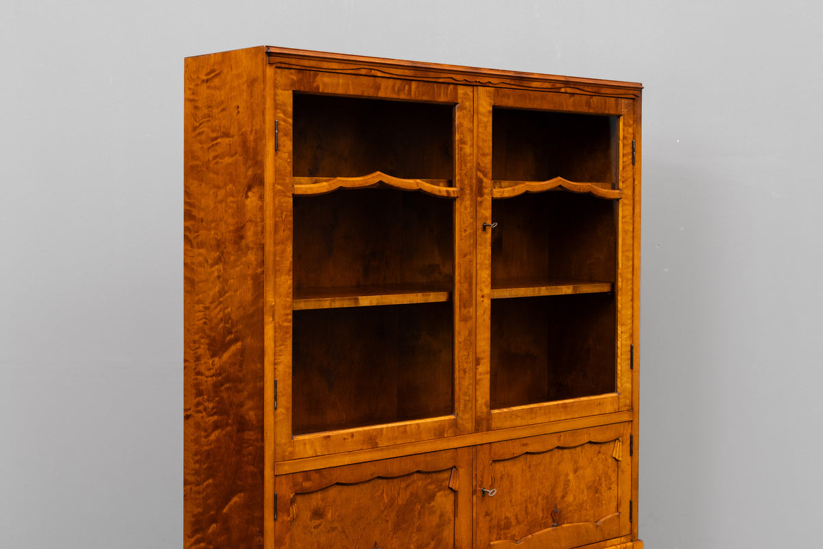 Art Déco Vitrine in Birke - 1920er / 1930er Jahre