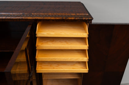 Art Déco Esszimmerschrank in Birke - erste Hälfte des 20.Jahrhunderts