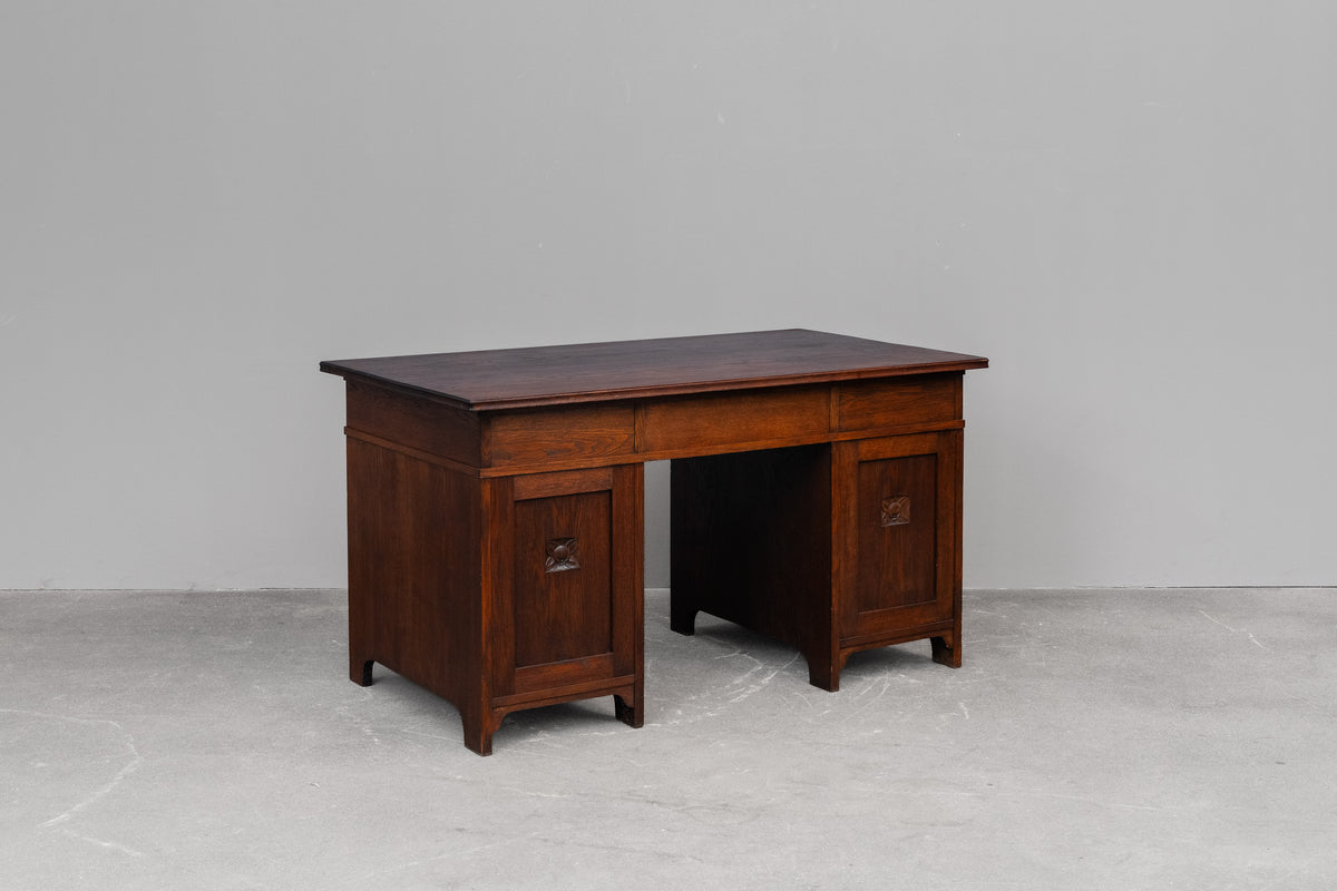 Jugendstil Schreibtisch in Eiche - erste Hälfte des 20.Jahrhunderts