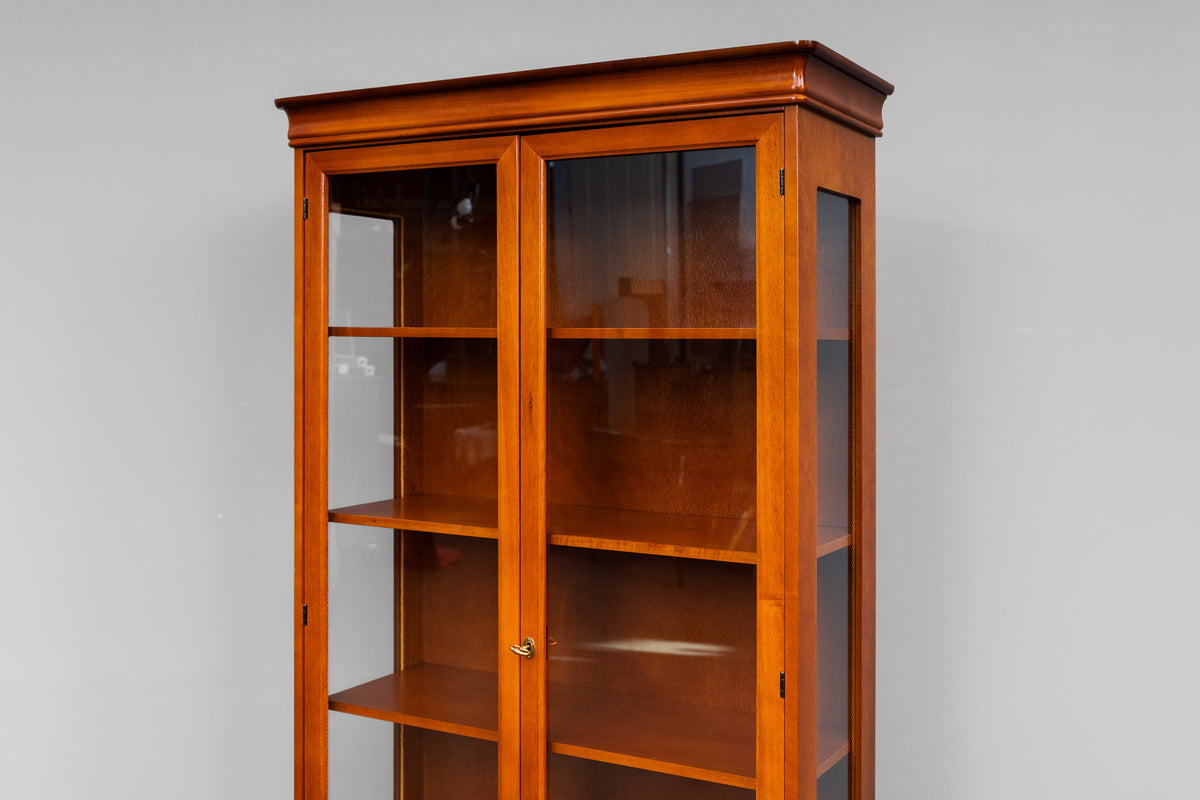 Vitrinenschrank im Biedermeier Stil - Ende des 20.Jahrhunderts