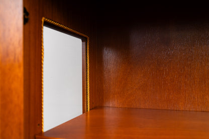 Vitrinenschrank im Biedermeier Stil - Ende des 20.Jahrhunderts