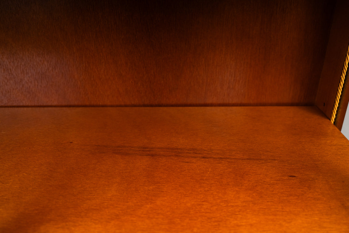 Vitrinenschrank im Biedermeier Stil - Ende des 20.Jahrhunderts