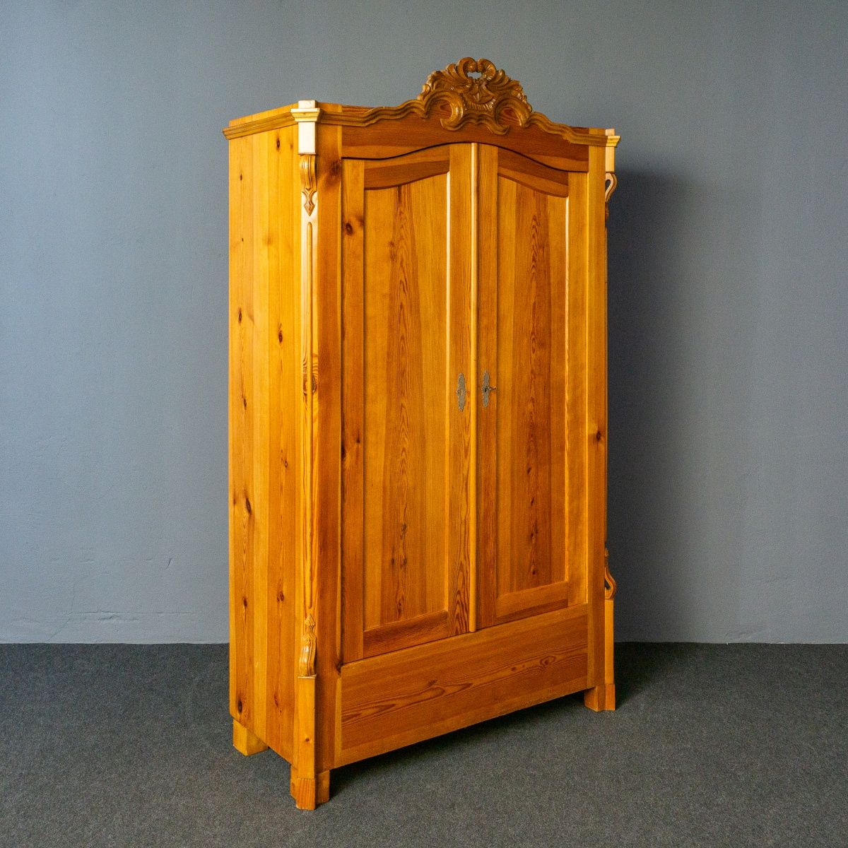Kleiderschrank Garderobe Schrank Regal Kommode Alt Antik MÖBLINGER 2411_0501