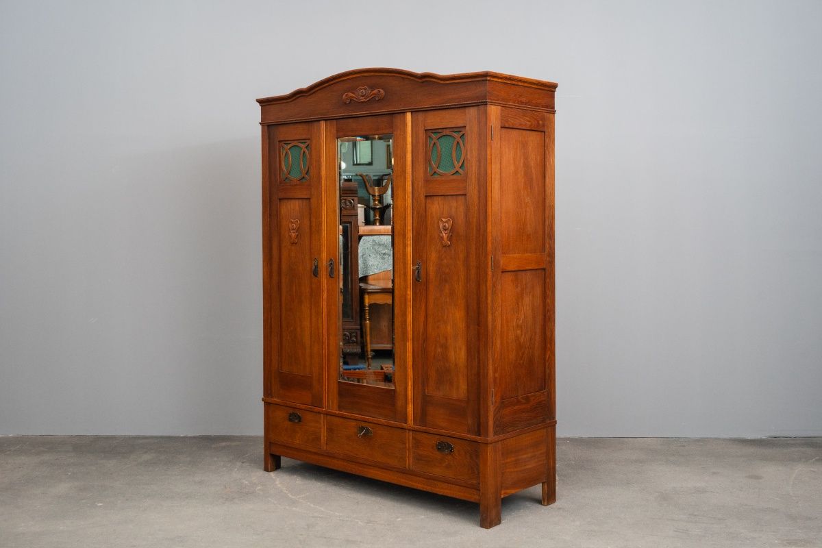 Jugendstil Kleiderschrank in Eiche - Anfang des 20.Jahrhunderts