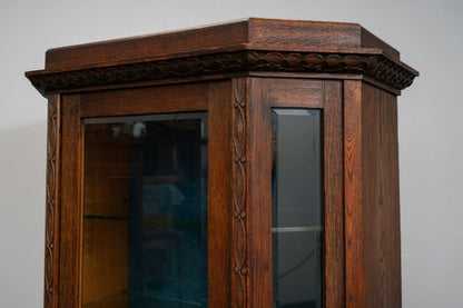 Jugendstil Vitrine in Eiche - Anfang des 20.Jahrhunderts