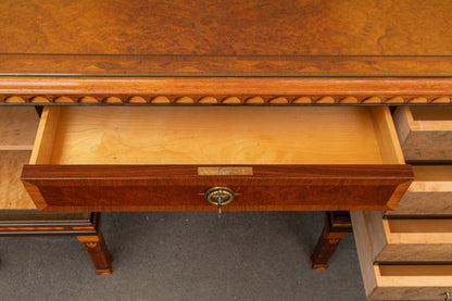 Jugendstil Schreibtisch in Hartholz - 1.Hälfte des 20.Jahrhunderts