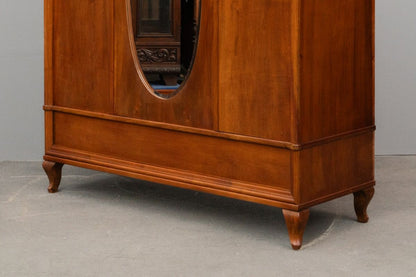 Jugendstil Kleiderschrank in Nussbaum - Anfang des 20.Jahrhunderts