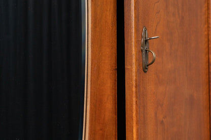 Jugendstil Kleiderschrank in Nussbaum - Anfang des 20.Jahrhunderts