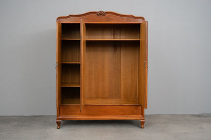 Jugendstil Kleiderschrank in Nussbaum - Anfang des 20.Jahrhunderts