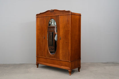 Jugendstil Kleiderschrank in Nussbaum - Anfang des 20.Jahrhunderts