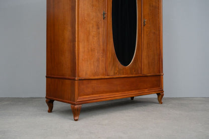 Jugendstil Kleiderschrank in Nussbaum - Anfang des 20.Jahrhunderts