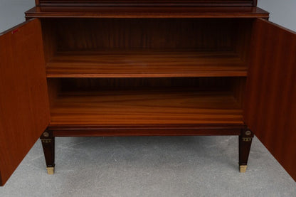 Bücherschrank im klassizistischen Stil - 2.Hälfte des 20.Jahrhunderts