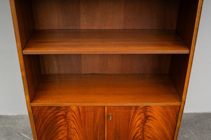 Mid-Century Bücherregal in Mahagoni - Mitte des 20.Jahrhunderts