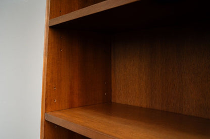 Mid-Century Bücherregal in Mahagoni - Mitte des 20.Jahrhunderts