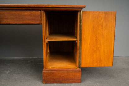 Jugendstil Schreibtisch in Eiche - Anfang des 20.Jahrhunderts