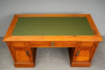 Jugendstil Schreibtisch in Eiche - Anfang des 20.Jahrhunderts