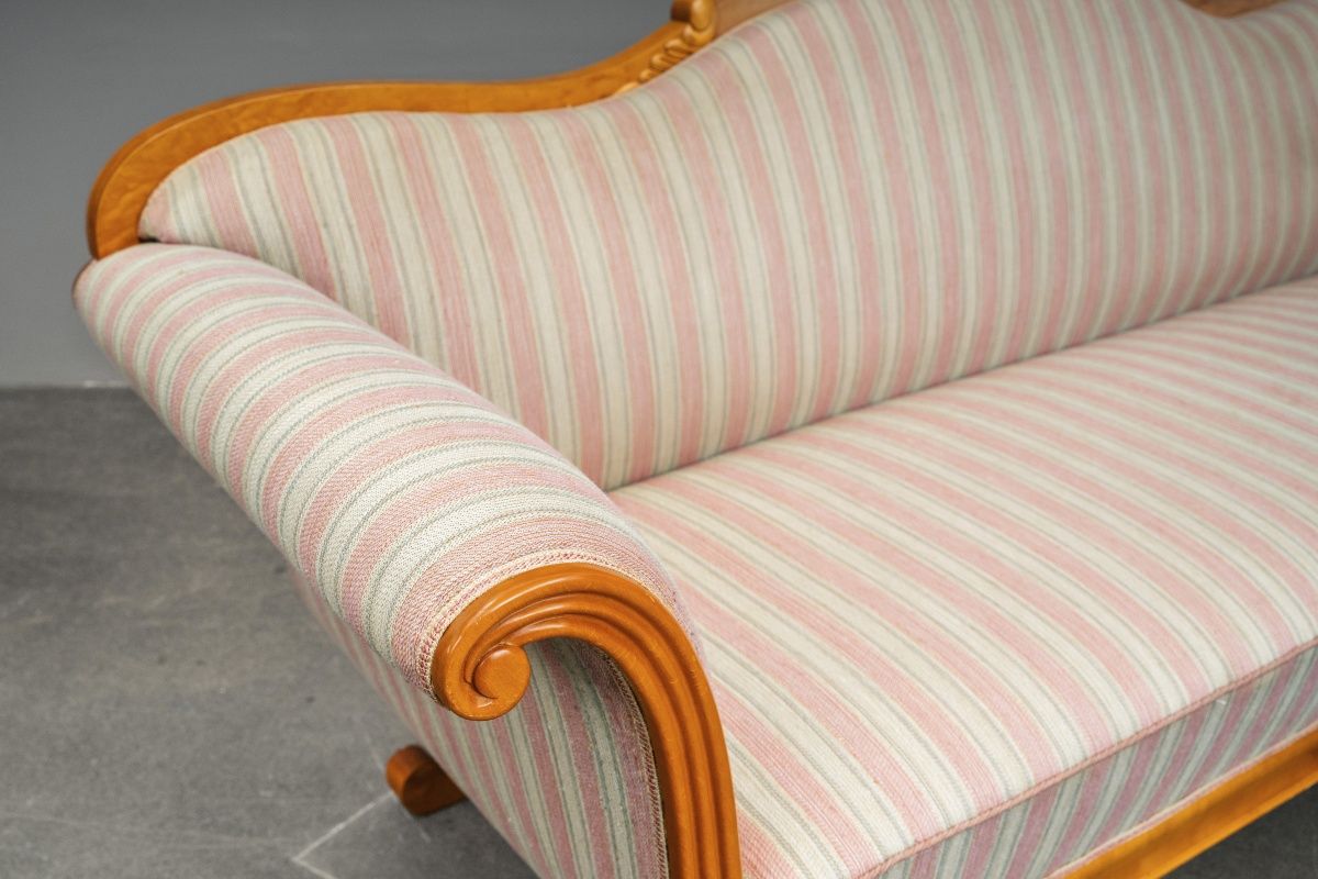 Biedermeier Stil Sofa in Birke - 1.Hälfte des 20.Jahrhunderts