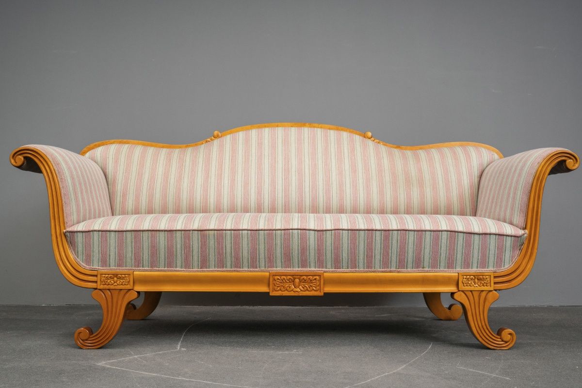 Biedermeier Stil Sofa in Birke - 1.Hälfte des 20.Jahrhunderts