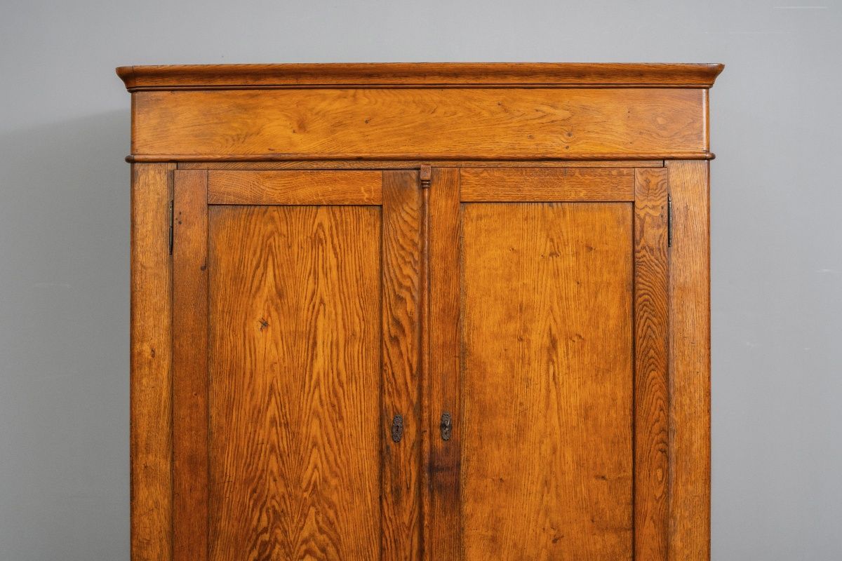 Biedermeier Kleiderschrank in Eiche - 1.Hälfte des 19.Jahrhunderts