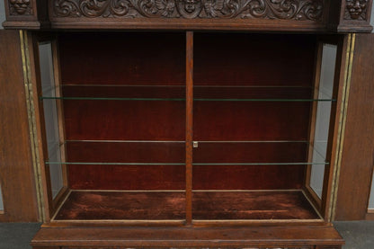 Historismus Vitrinenschrank in Eiche - Ende des 19.Jahrhunderts