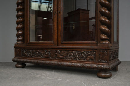 Historismus Vitrinenschrank in Eiche - Ende des 19.Jahrhunderts