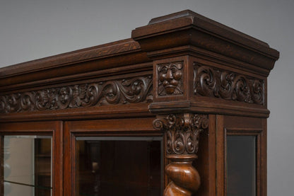 Historismus Vitrinenschrank in Eiche - Ende des 19.Jahrhunderts